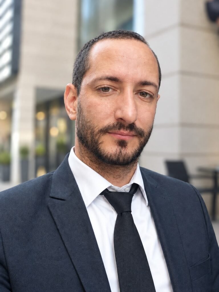 עורך דין אושרי לנקרי, מייסד המשרד